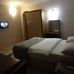 Perla 3*