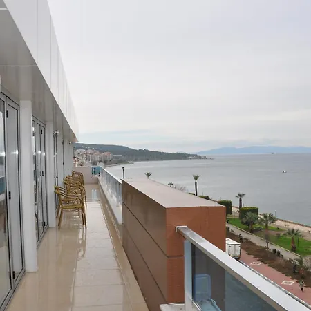 Perla Hotel 3*