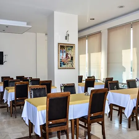 Perla Hotel